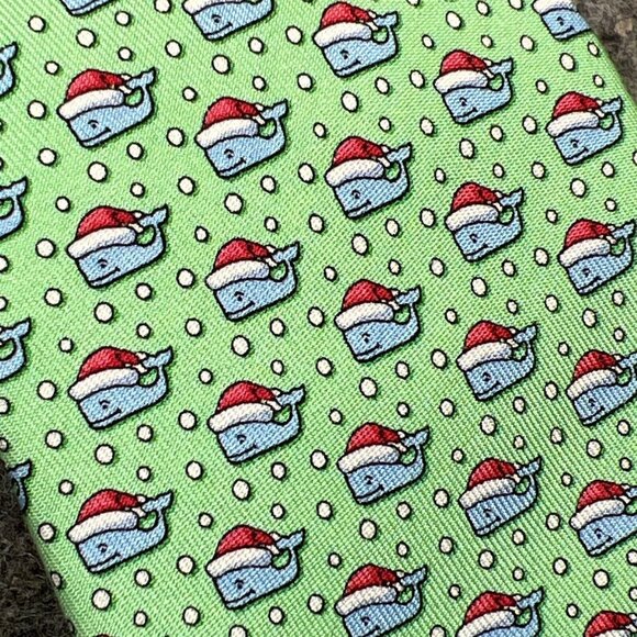 Vineyard Vines Boys / Short Mens Tie Light Green Santa Hat Whales Christmas ~51" - Picture 2 of 6